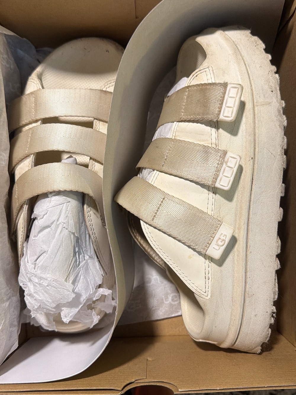 UGG GOLDEN GLOW SLIDE